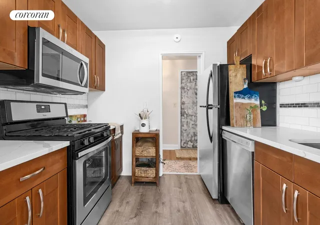Homes for sale in New York City, NY | 36 Hamilton Ave #2E, New York City, NY 10301 | MLS# RLS20049799
