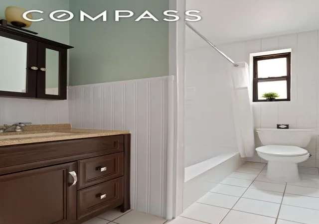 Photo 4 of Sale Pending at 170 E 94th Street #3D, New York City, NY 10128 | MLS# RLS20049526 | Listing updated on 2026-08-05