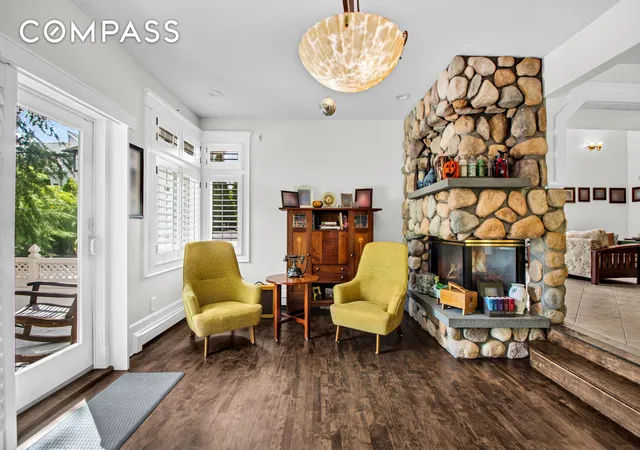 Photo 4 of Single family home for sale at 165 Swaim Ave, Staten Island, NY 10312 | MLS# RLS20050063 | Listing updated on 2026-01-02