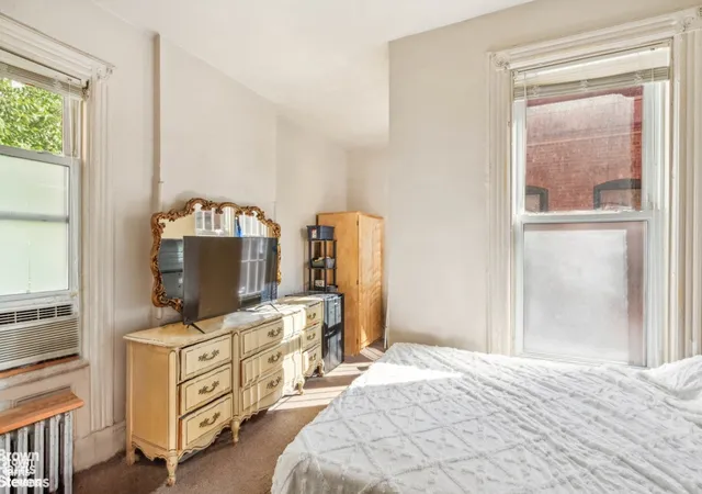 Photo 1 of Single family home for sale at 7 Sylvan Ct, New York, NY 10035 | MLS# RLS20050270 | Listing updated on 2025-11-02