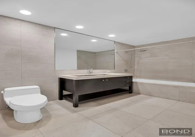 4th image of 1600 Broadway #12F, New York City, NY 10019 | MLS# RLS20050383
