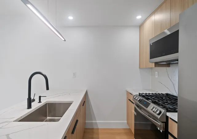 Photo 4 of Sale Pending at 27-23 Crescent St #1-A, Astoria, NY 11102 | MLS# RLS20050446 | Listing updated on 2026-05-07