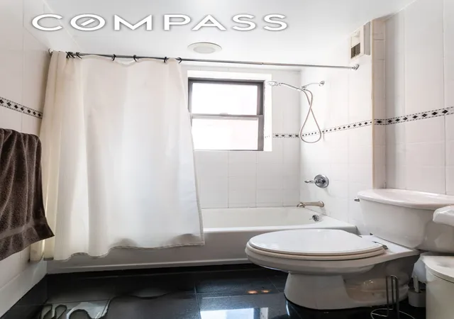 Listing Photo 2 - Condo for sale in building located at 750 Riverside Dr, New York City, NY 10031 - Unit #4E
