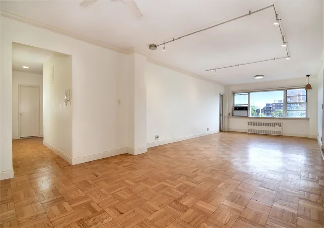 4th image of 750 Kappock St #807, New York City, NY 10463 | MLS# RLS20050496