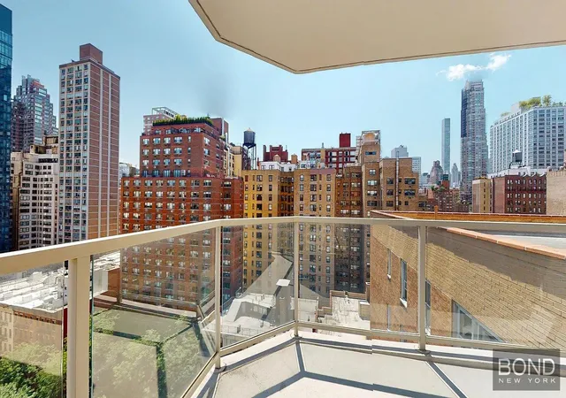 Photo 3 of House for sale at 300 E 74Th St #15B, New York, NY 10021 | MLS# RLS20050504 | Listing updated on 2025-10-26