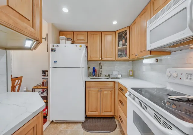 Photo 3 of Condo for sale at 9977 Shore Rd #11D, Brooklyn, NY 11209 | MLS# RLS20050508 | Listing updated on 2026-01-20
