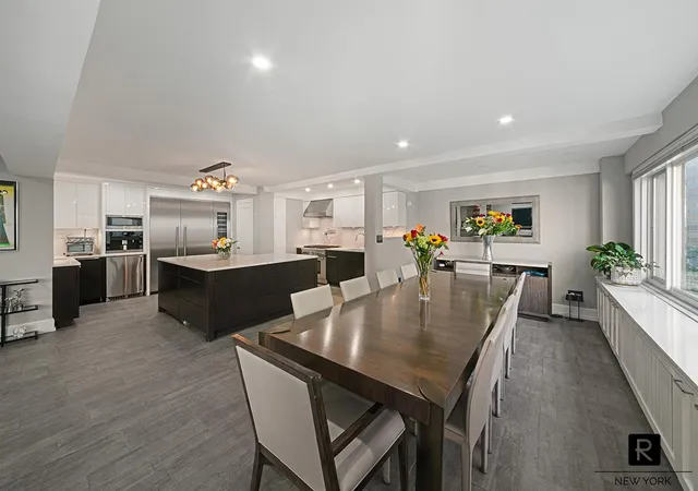 1st image of 240 E 55Th St, New York City, NY 10022