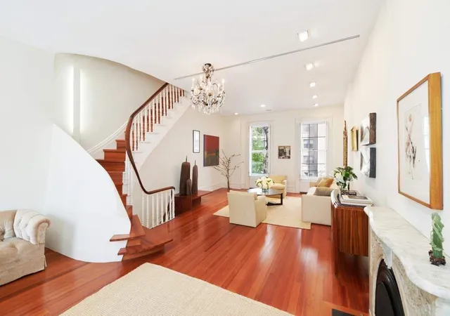 Homes for sale in New York City, NY | 225 E 62nd St, New York City, NY 10065 | MLS# RLS20050563