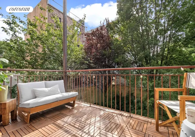Photo 3 of Sale Pending at 151 Manhattan Ave #2B, Brooklyn, NY 11206 | MLS# RLS20050608 | Listing updated on 2025-12-29