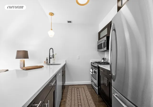 Photo 4 of Sale Pending at 151 Manhattan Ave #2B, Brooklyn, NY 11206 | MLS# RLS20050608 | Listing updated on 2025-12-29