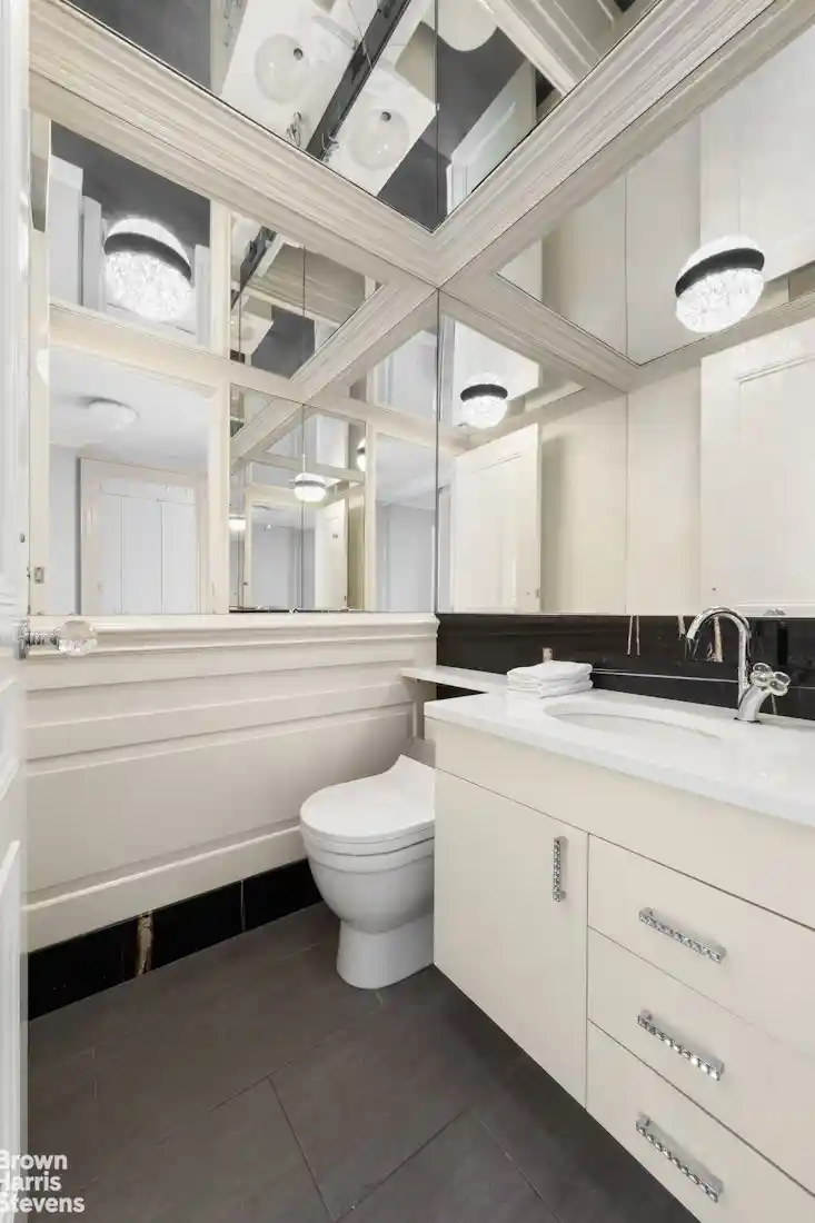 Listing Photo 29 - Condo for sale in 200 E 69Th St located at 200 E 69Th St, New York City, NY 10021 - Unit #47THFLR