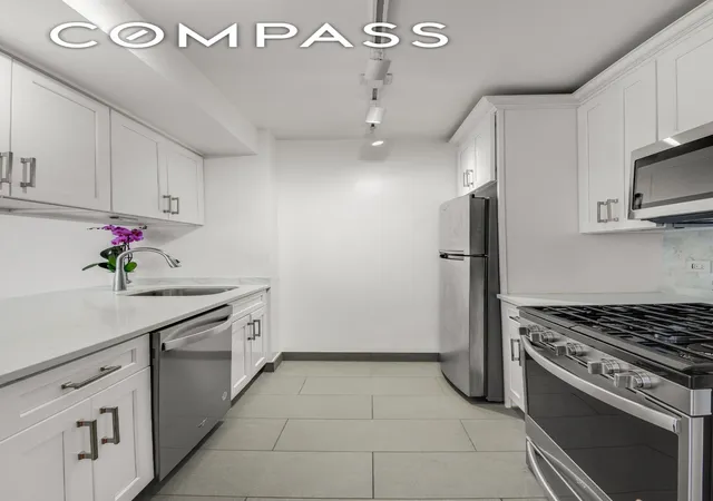 Photo 3 of House for sale at 455 E 86th Street #8C, New York, NY 10028 | MLS# RLS20050776 | Listing updated on 2026-01-15