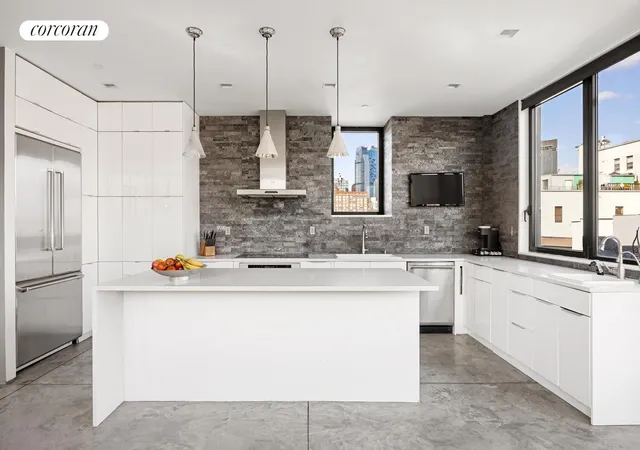 Photo 3 of Single family home for sale at 311 Warren St, Brooklyn, NY 11201 | MLS# RLS20050881 | Listing updated on 2025-12-15