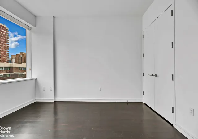 Photo 3 of House for sale at 300 E 23rd Street #9B, New York, NY 10010 | MLS# RLS20050987 | Listing updated on 2026-02-28