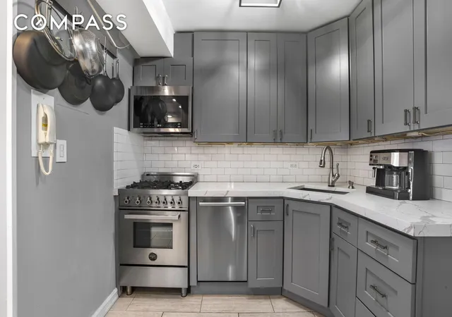 Photo 4 of Sale Pending at 139 E 33Rd St #PHD, New York, NY 10016 | MLS# RLS20050996 | Listing updated on 2026-07-30