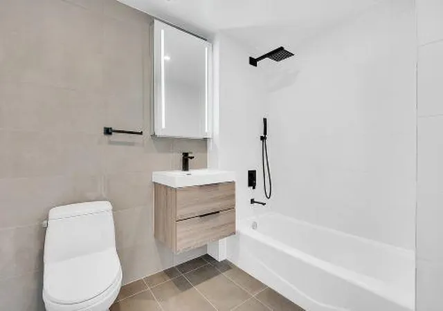 Photo 4 of House for sale at 116-17 Grosvenor Ln #6-C, Richmond Hill, NY 11418 | MLS# RLS20051035 | Listing updated on 2026-03-16