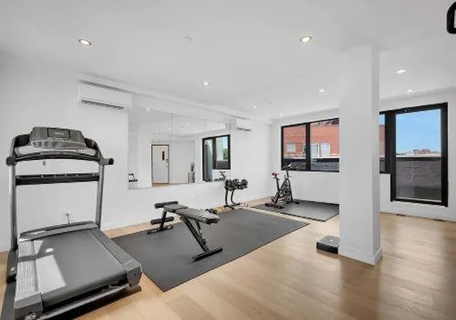 Photo 5 of House for sale at 116-17 Grosvenor Ln #6-C, Richmond Hill, NY 11418 | MLS# RLS20051035 | Listing updated on 2026-03-16