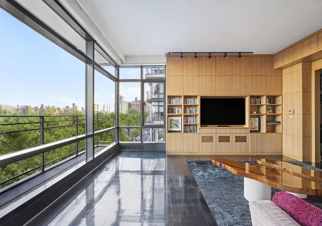 Listing Photo 5 - Condo for sale in building located at 170 E End Ave, New York City, NY 10128 - Unit #8EF