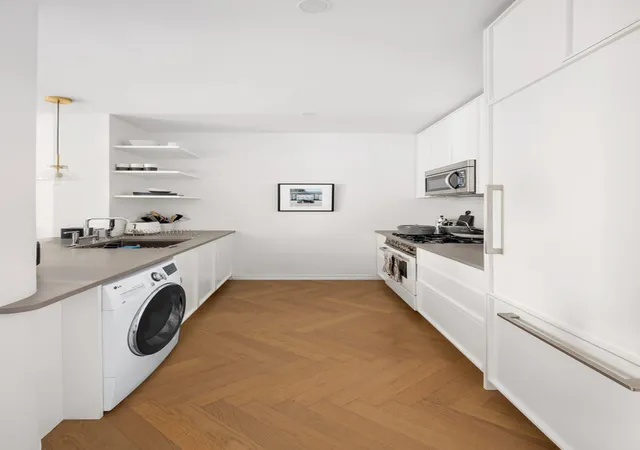 3rd image of 184 Kent Ave #A411, Brooklyn, NY 11249 | MLS# RLS20051159