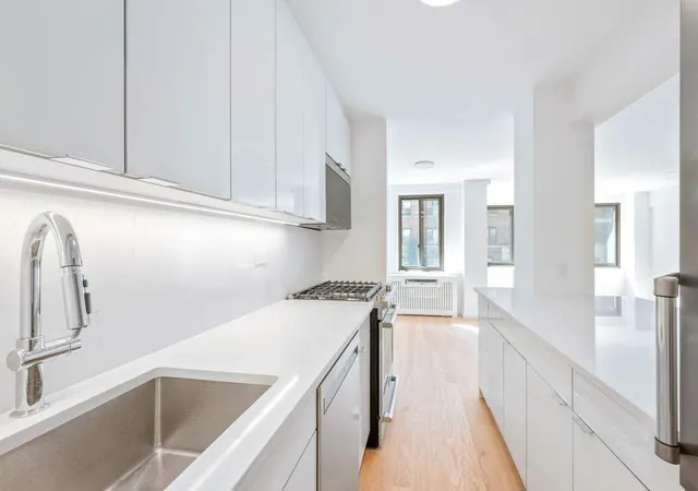 Photo 2 of House for sale at 425 E 63rd Street #E2E, New York, NY 10065 | MLS# RLS20051161 | Listing updated on 2025-12-07