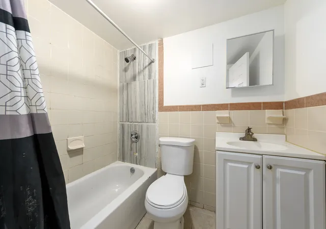 Photo 2 of Townhouse for sale at 27 Pulaski St, Brooklyn, NY 11206 | MLS# RLS20051331 | Listing updated on 2025-10-26