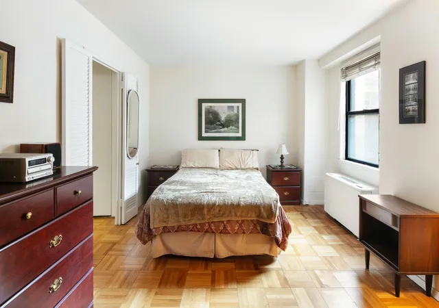 Photo 2 of Condo for sale at 201 E 21st Street #5M, New York City, NY 10010 | MLS# RLS20051420 | Listing updated on 2026-03-21
