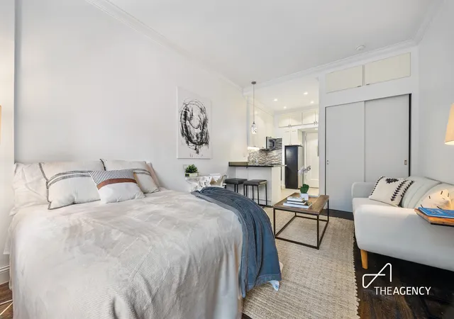 Listing Photo 5 - Condo for sale in building located at 305 E 83Rd St, New York City, NY 10028 - Unit #2A
