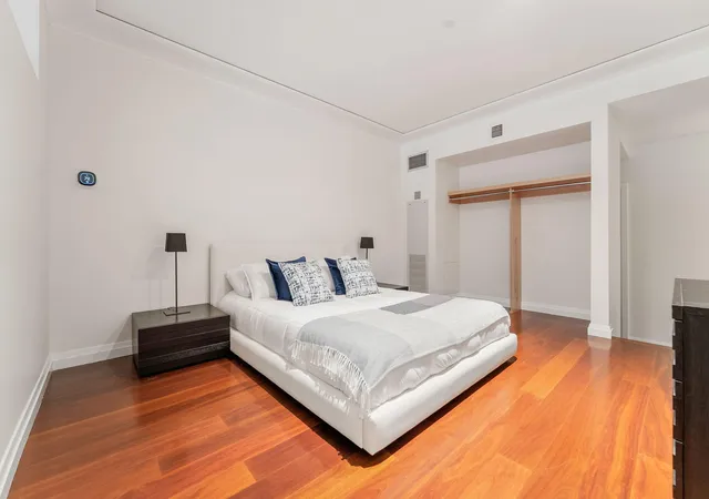Photo 5 of House for sale at 55 Wall St #548, New York, NY 10005 | MLS# RLS20051564 | Listing updated on 2026-07-30
