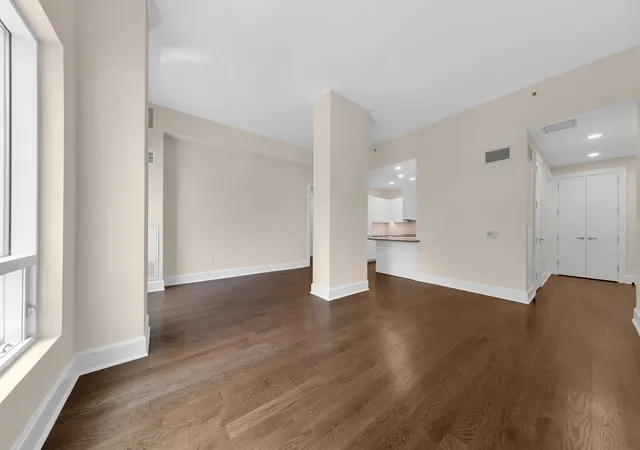 Photo 3 of House for sale at 250 E 49th Street #3E, New York, NY 10017 | MLS# RLS20051642 | Listing updated on 2026-07-08
