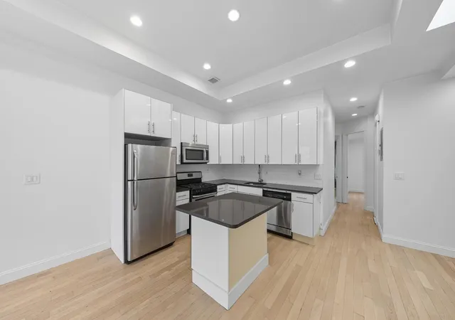 Photo 4 of Sale Pending at 1592 St Marks Ave, Brooklyn, NY 11233 | MLS# RLS20051652 | Listing updated on 2026-03-09
