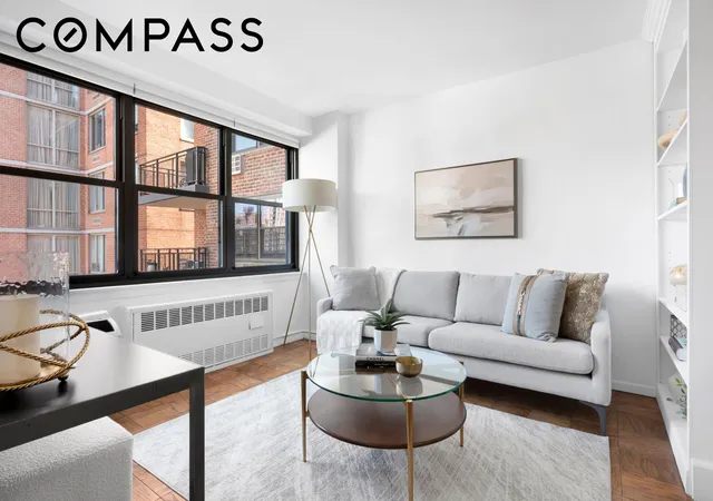 2nd image of 345 E 81St St #17H, New York City, NY 10028 | MLS# RLS20051720