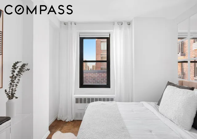 4th image of 345 E 81St St #17H, New York City, NY 10028 | MLS# RLS20051720