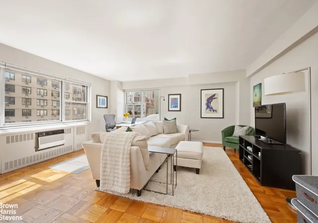 Photo 1 of Condo for sale at 333 E 46th St #20B, New York, NY 10017 | MLS# RLS20051728 | Listing updated on 2026-03-15