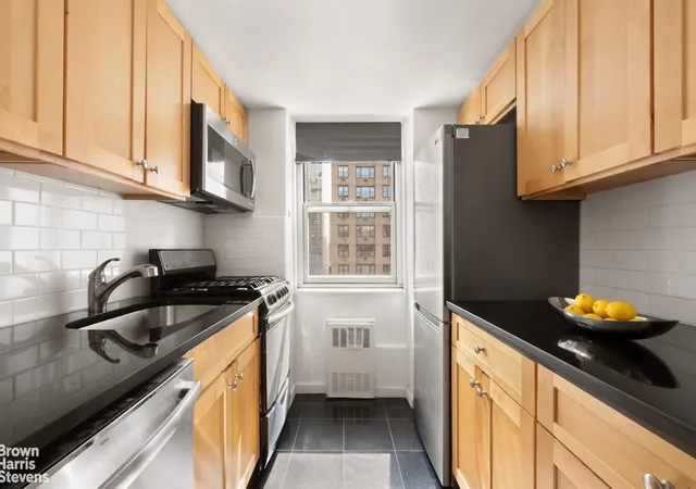 Photo 4 of House for sale at 333 E 46Th St #20B, New York, NY 10017 | MLS# RLS20051728 | Listing updated on 2026-03-15