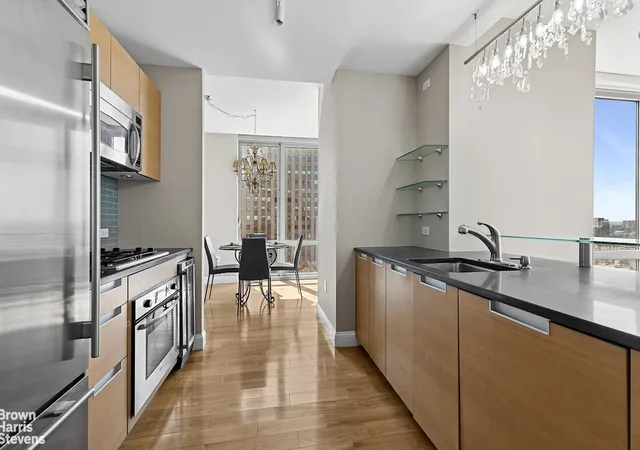Photo 3 of House for sale at 310 W 52Nd St #28B, New York, NY 10019 | MLS# RLS20051813 | Listing updated on 2025-11-13