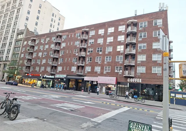 Photo 3 of Condo for sale at 170 W 23rd St #6J, New York, NY 10011 | MLS# RLS20051891 | Listing updated on 2026-02-19