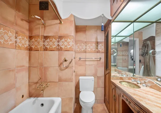 Photo 3 of House for sale at 465 Park Ave #8-A, New York, NY 10022 | MLS# RLS20051930 | Listing updated on 2026-03-17