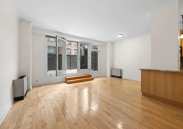Listing Photo 5 - Condo for sale in building located at 345 E 73Rd St, New York City, NY 10021 - Unit #1A