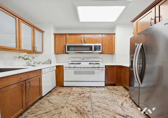 Listing Photo 5 - Condo for sale in building located at 250 W 103Rd St, New York City, NY 10025 - Unit #3A