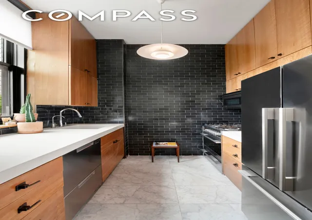 Listing Photo 5 - Condo for sale in building located at 372 Dekalb Ave, New York City, NY 11205 - Unit #6E