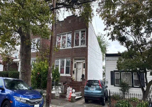 Photo 3 of Multi family home for sale at 937 E 95th Street, New York City, NY 11236 | MLS# RLS20052488 | Listing updated on 2026-09-01