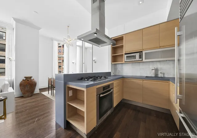 Photo 3 of Sale Pending at 475 Greenwich St #3C, New York City, NY 10013 | MLS# RLS20052661 | Listing updated on 2026-08-02