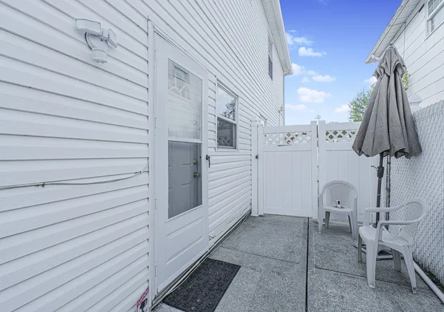32nd image of 80 Freedom Ave, New York City, NY 10314 | MLS# RLS20052759