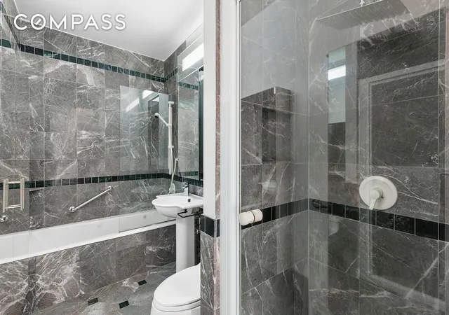 Photo 3 of House for sale at 250 E 54th Street #35A, New York, NY 10022 | MLS# RLS20052786 | Listing updated on 2026-03-30