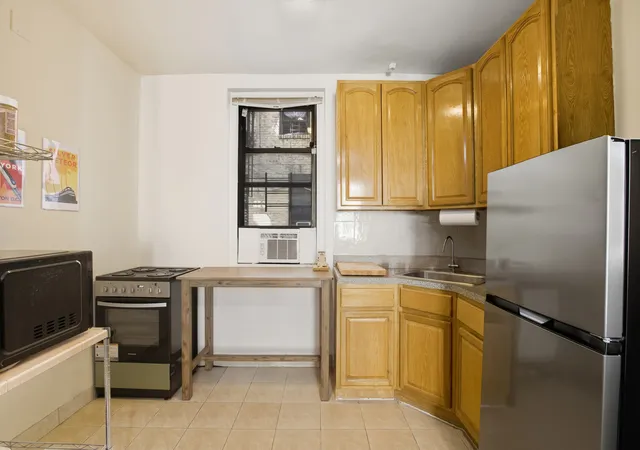 4th image of 21-05 33Rd St #1G, Astoria, NY 11105 | MLS# RLS20052825