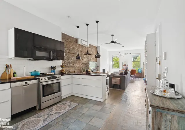 2nd image of 7 E 129th St #TWHSE, New York, NY 10035 | MLS# RLS20053005