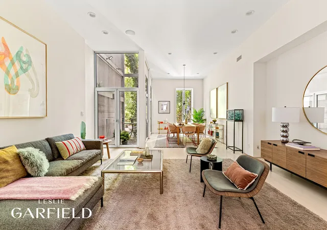 Photo 2 of Single family home for sale at 240 E 61st Street, New York, NY 10065 | MLS# RLS20053152 | Listing updated on 2026-04-21