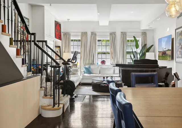 Photo 3 of House for sale at 209 E 31st Street, New York, NY 10016 | MLS# RLS20053209 | Listing updated on 2025-10-09
