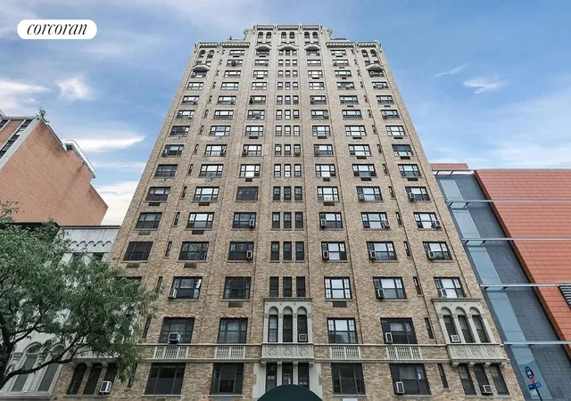 2nd image of 245 E 72Nd St, New York City, NY 10021