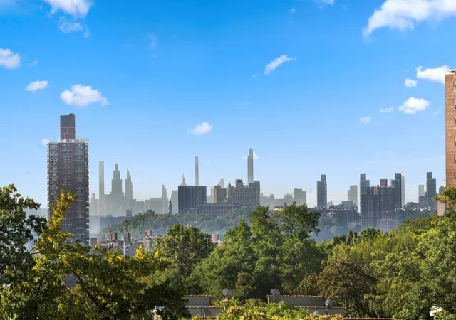 4th image of 3512 Oxford Ave #6C, New York City, NY 10463 | MLS# RLS20053596